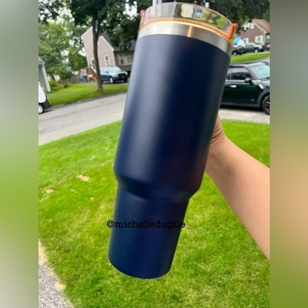 STANLEY x Starbucks navy exclusive PHILIPPINES RELEASE - Picture 6 of 17